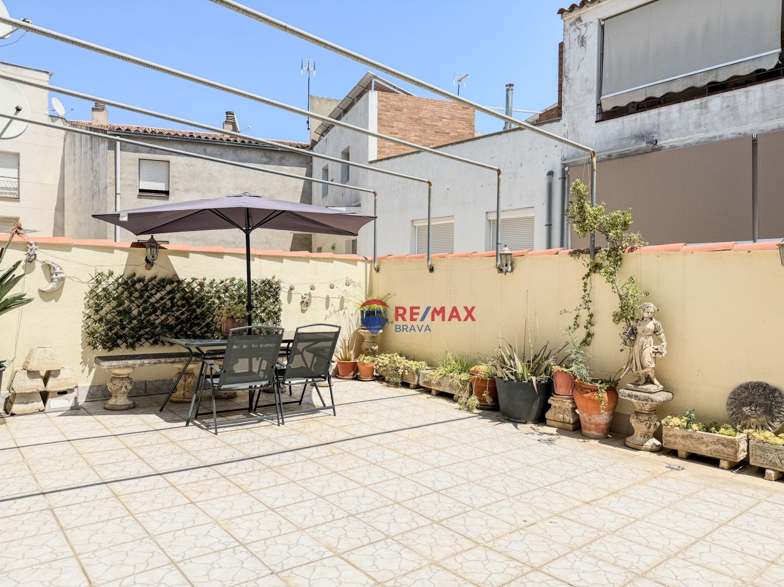 Terrace of Single-family semi-detached for sale in Roses  with Air Conditioner, Heating and Terrace