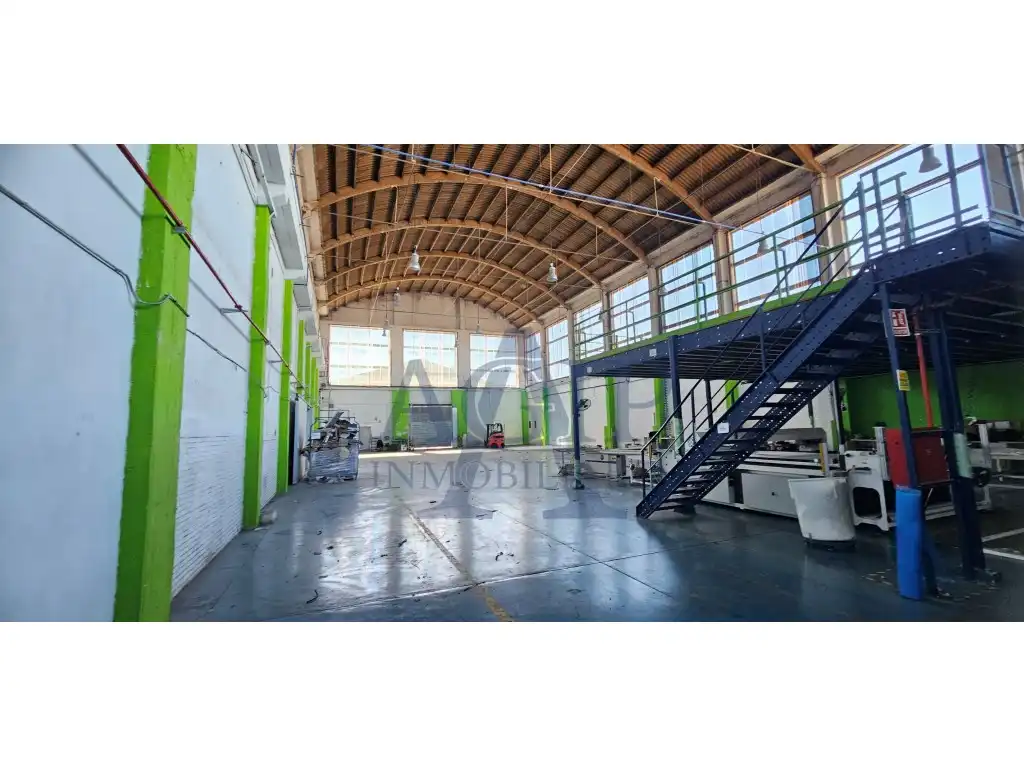 Exterior view of Industrial buildings for rent in L'Hospitalet de Llobregat