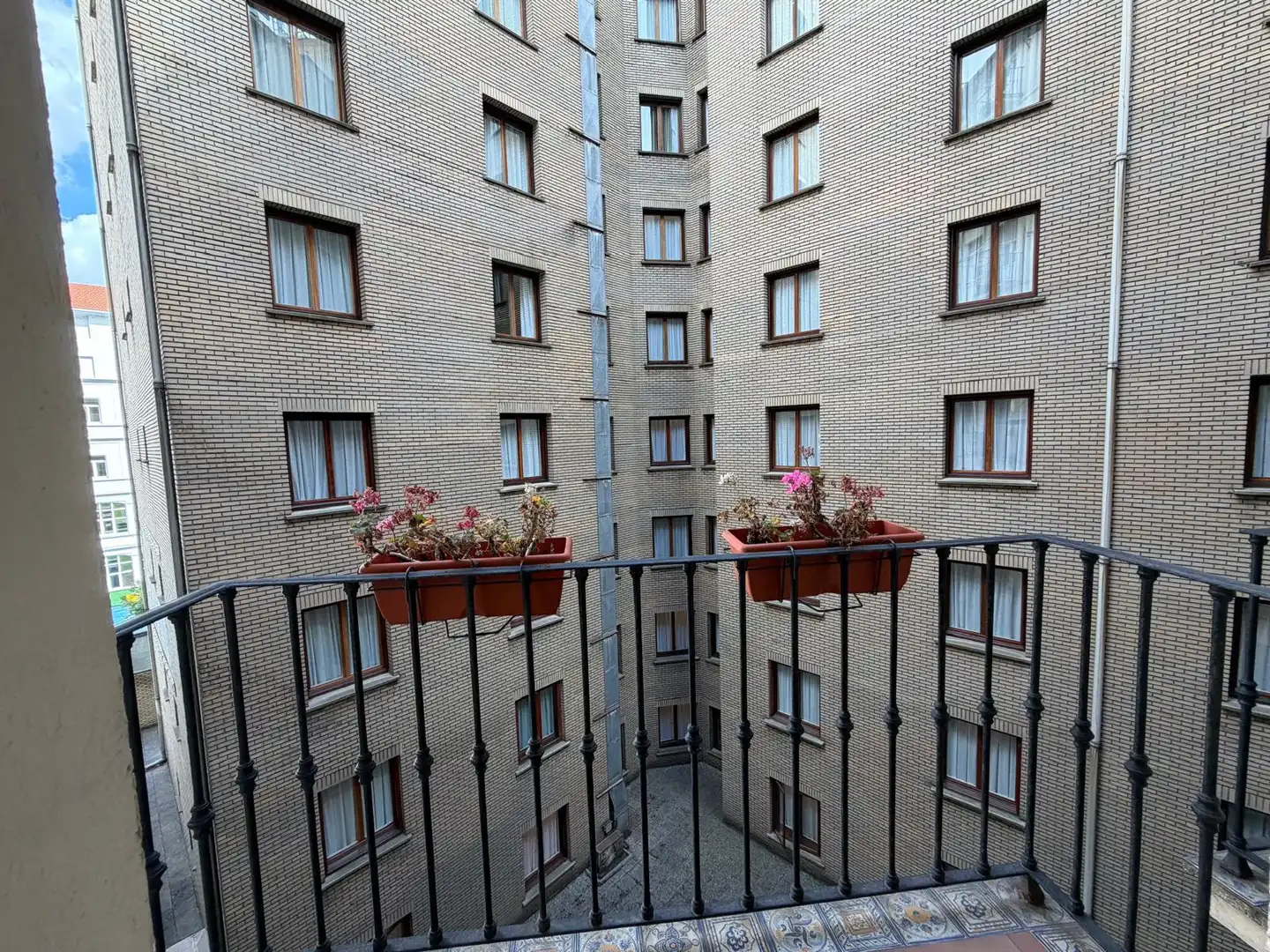 Terrassa de Pis de lloguer en Bilbao  amb Balcó