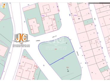 Terreny residencial en venda a Calle TORTOSA