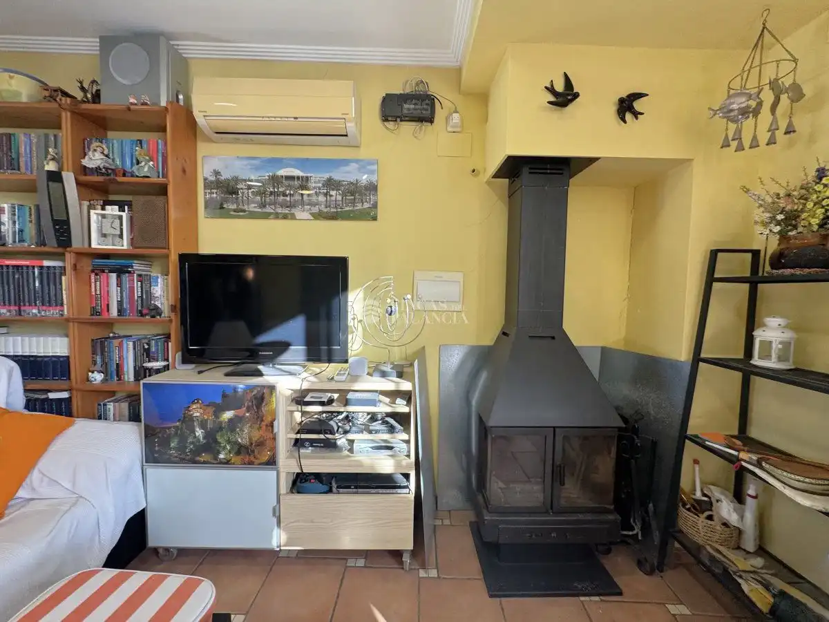 Sala de estar de Casa o chalet en venta en Soneja con Aire acondicionado, Calefacción y Terraza