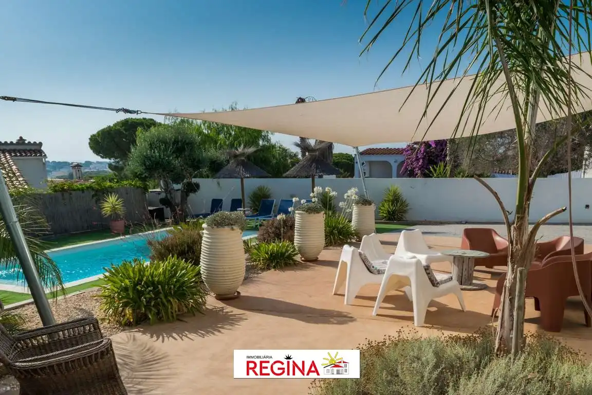 Chalet con piscina en venta en Carrer Pinedes, imagen 27