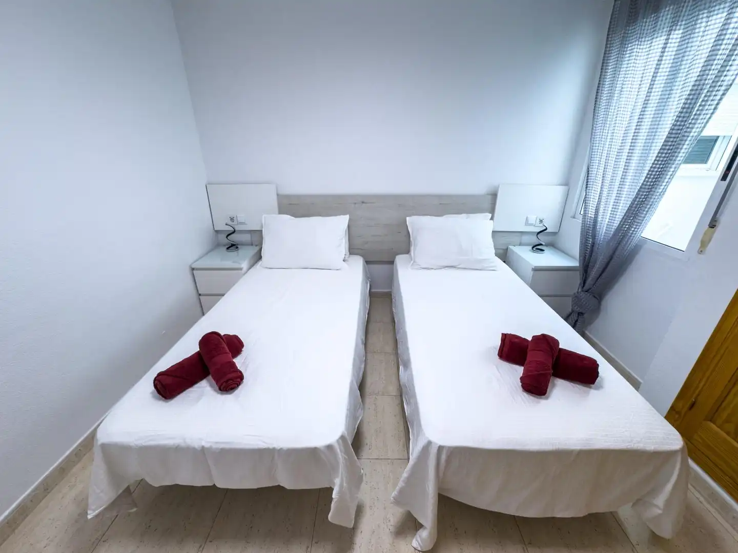Dormitori de Apartament de lloguer en Torrevieja amb Aire condicionat, Calefacció i Terrassa