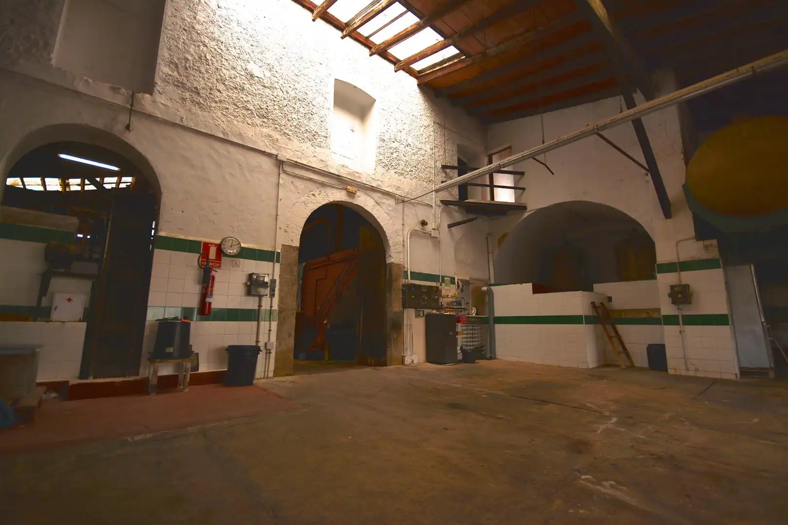 Industrial buildings for sale in Binissalem