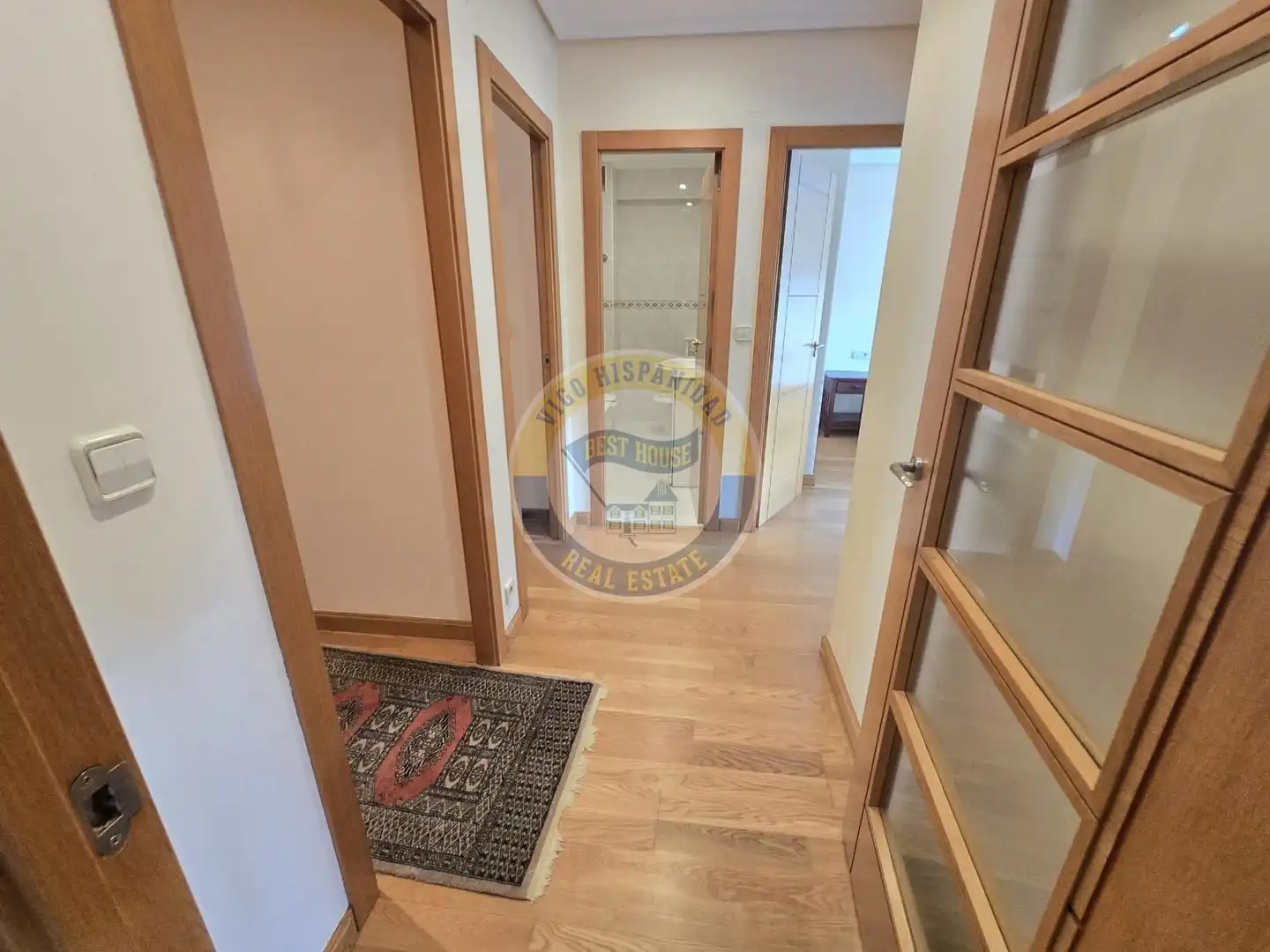 Wohnung zur Miete in Vigo  mit Heizung, Parkett und Möbliert