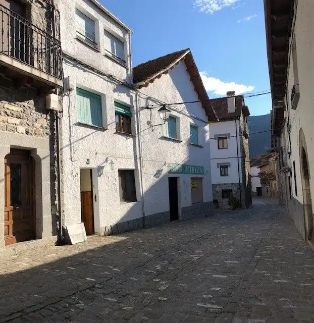 Vista exterior de Casa adosada en venta en Ansó con Terraza