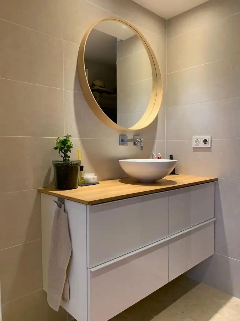 Baño de Apartamento en venta en Sotogrande con Aire acondicionado, Calefacción y Jardín privado