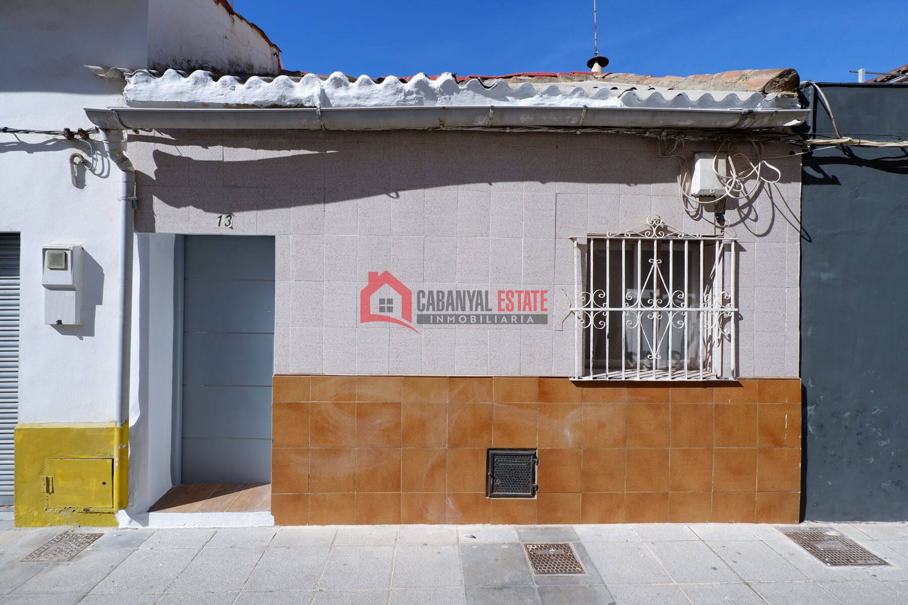 Casa adosada en venda a Carrer de la Mestra Pilar Hernández, El Cabanyal - El Canyamelar