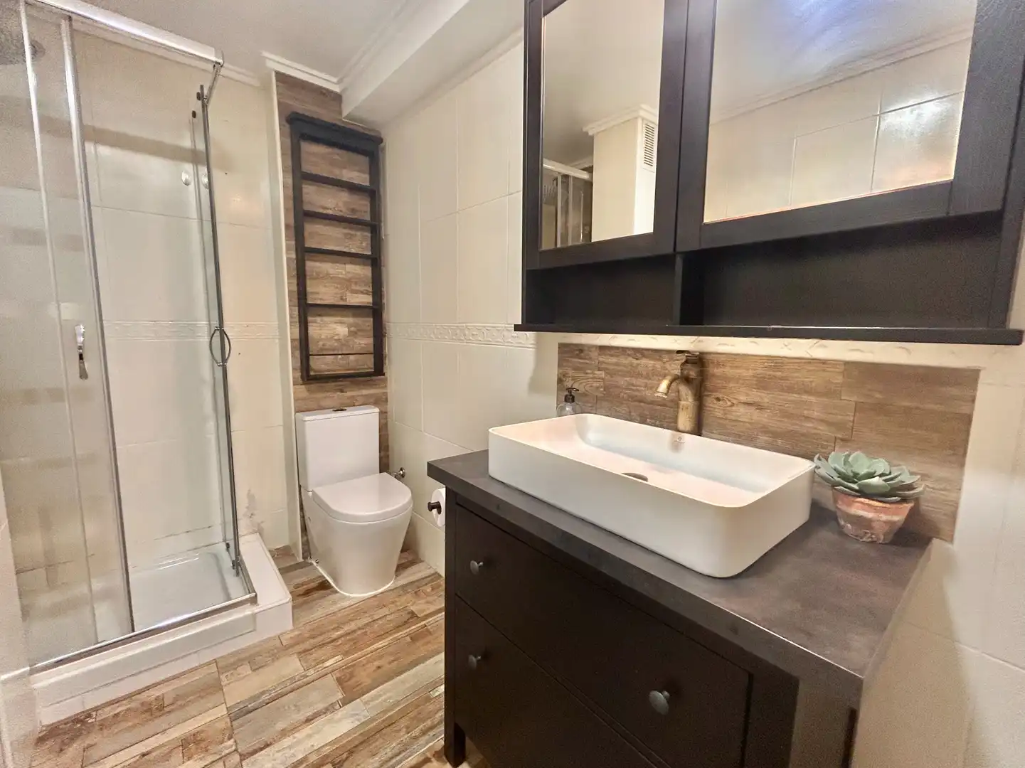 Bathroom of Flat for sale in Mislata  with Balcony
