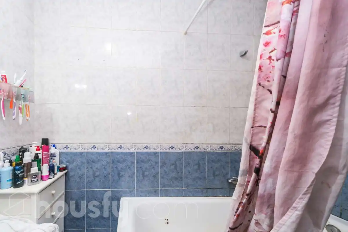 Badezimmer von Wohnung zum Verkauf in Vilafranca del Penedès mit Klimaanlage, Heizung und Terrasse