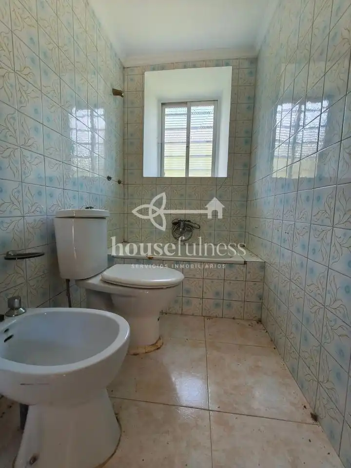 Bany de Casa o xalet en venda en Cedeira amb Jardí privat