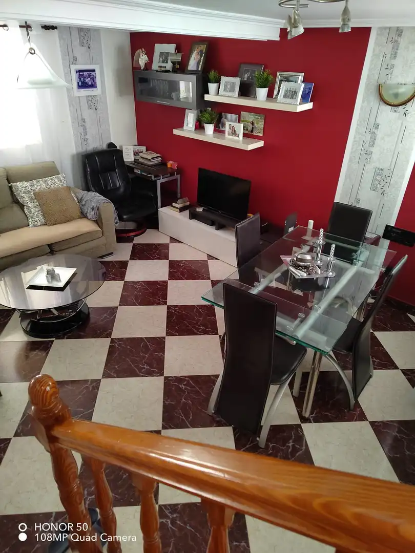 Menjador de Casa adosada en venda en Cardeñajimeno amb Calefacció, Parquet i Traster