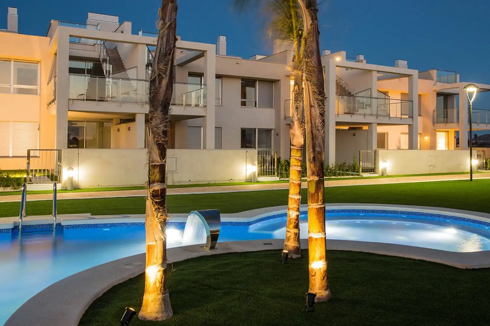 Piscina de Pis en venda en Cartagena amb Aire condicionat, Jardí privat i Terrassa