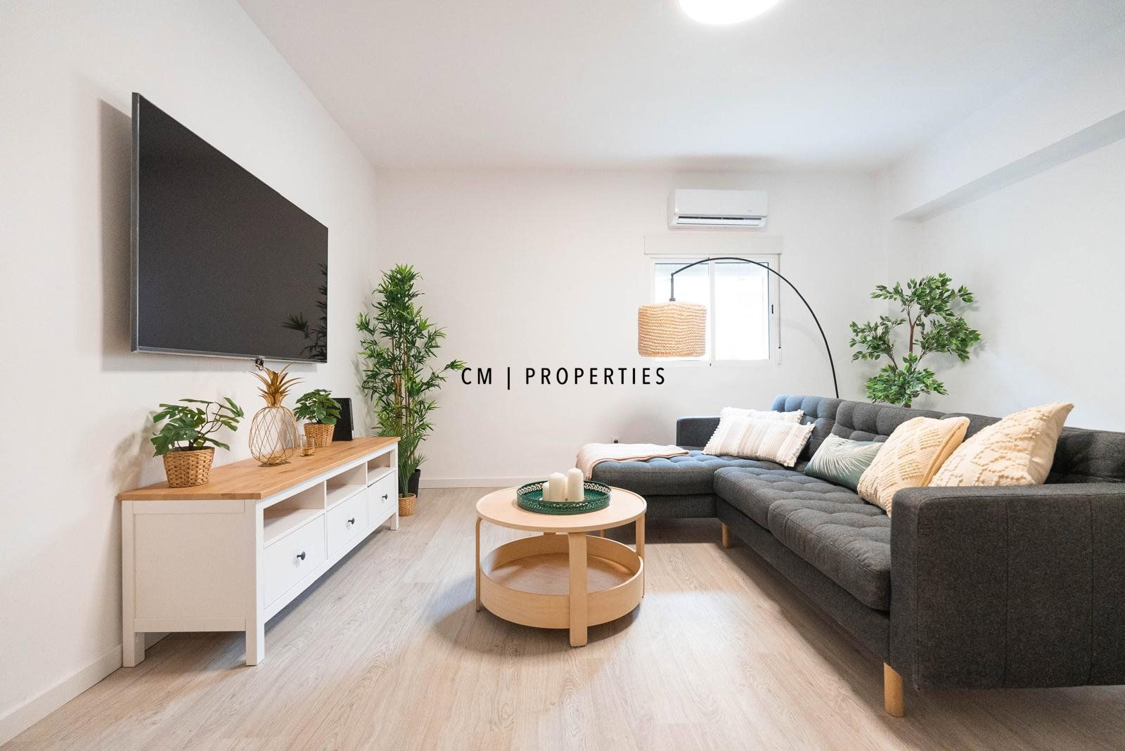 Living room of Flat for sale in  Valencia Capital  with Air Conditioner, Heating and Terrace