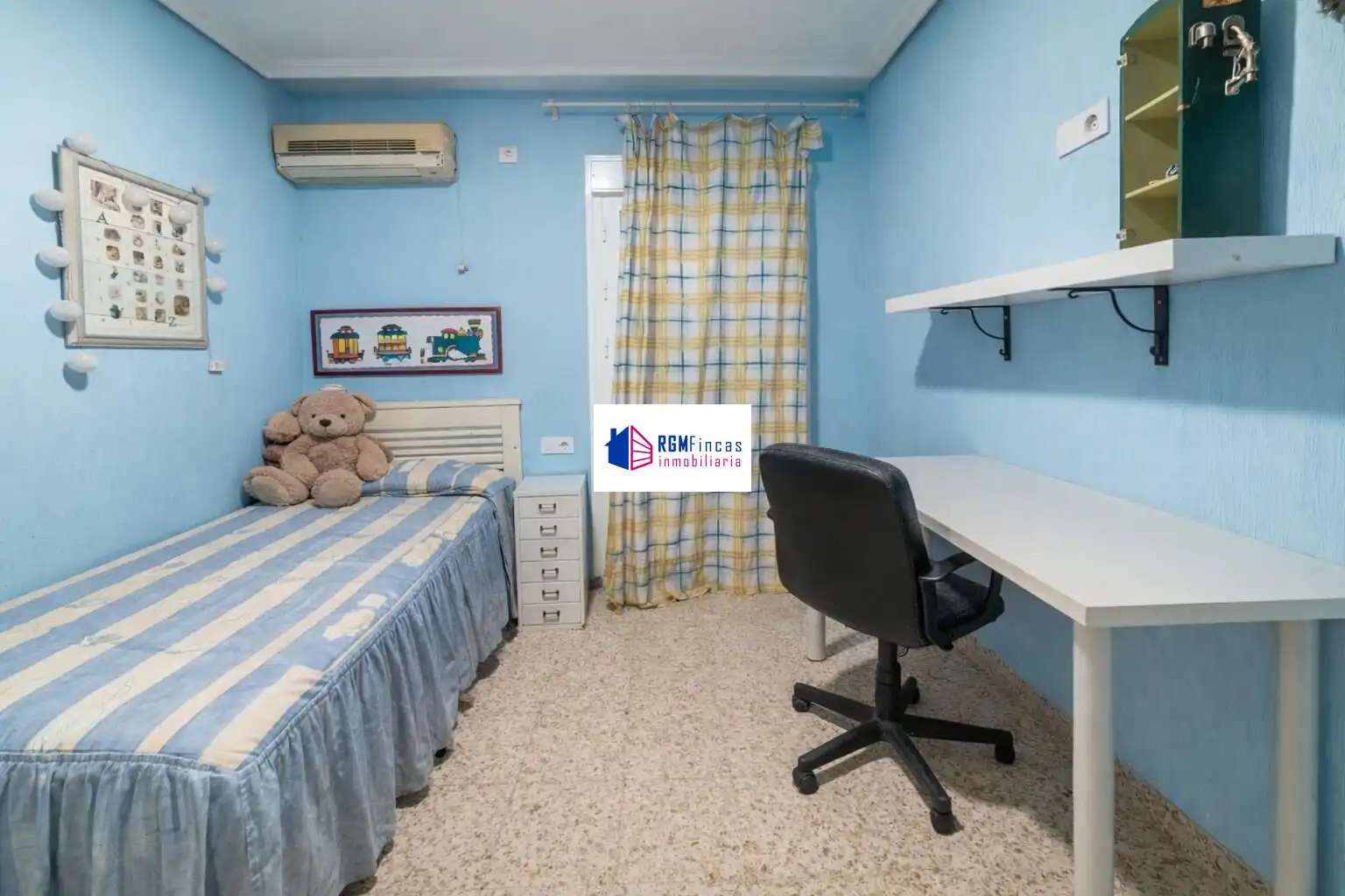 Bedroom of Flat for sale in Sevilla