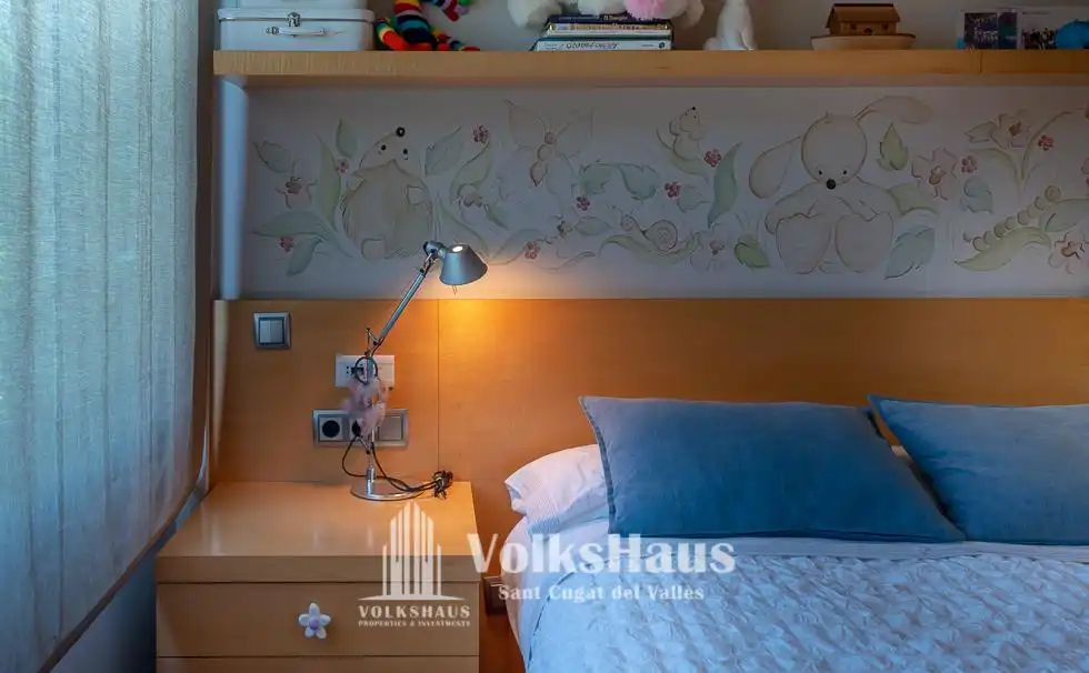 Schlafzimmer von Haus oder Chalet zum Verkauf in Sant Cugat del Vallès mit Klimaanlage, Heizung und Privatgarten