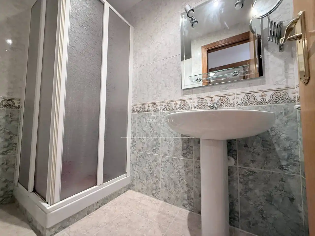 Bany de Apartament en venda en Oropesa del Mar / Orpesa amb Aire condicionat, Terrassa i Moblat