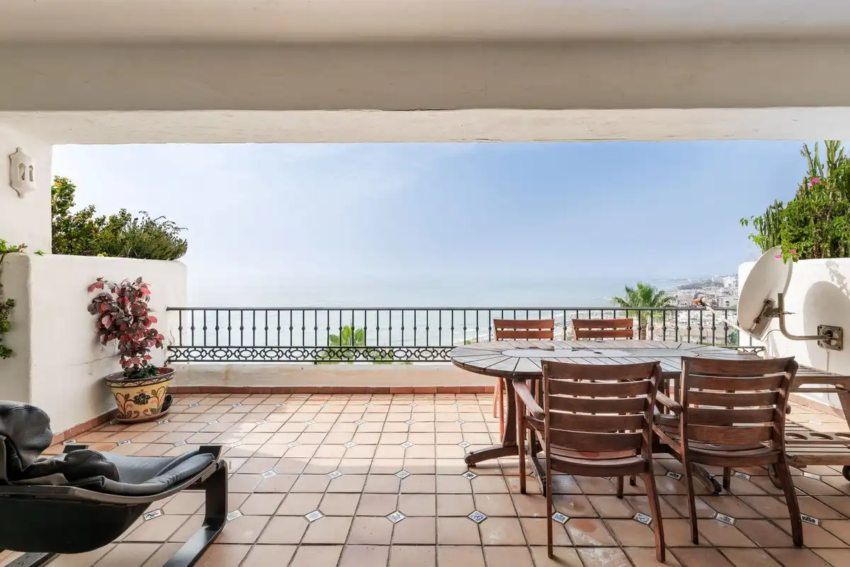 Terraza de Apartamento en venta en Torremolinos con Aire acondicionado, Terraza y Piscina comunitaria