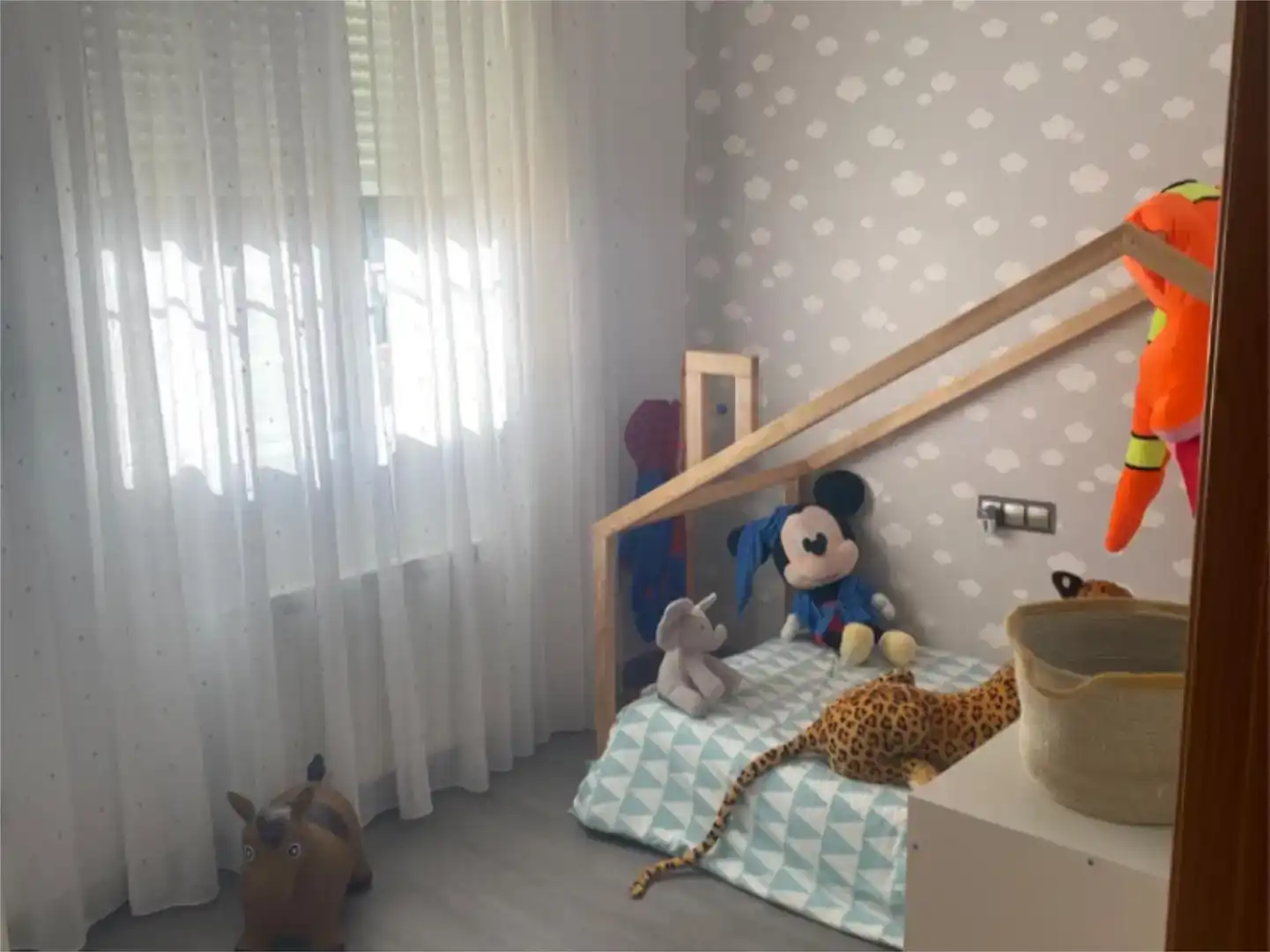 Habitación de Casa o chalet en venta en San Pedro con Piscina y Balcón