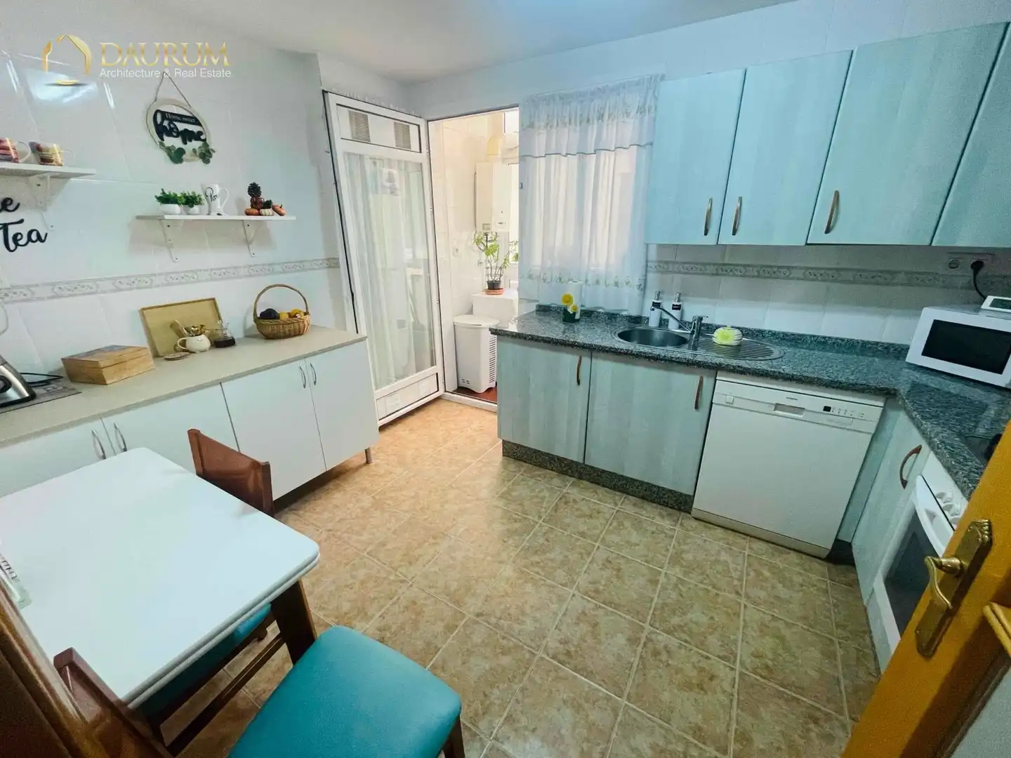 Kitchen of Flat for sale in Málaga  with Heating, Terrace and Storage room