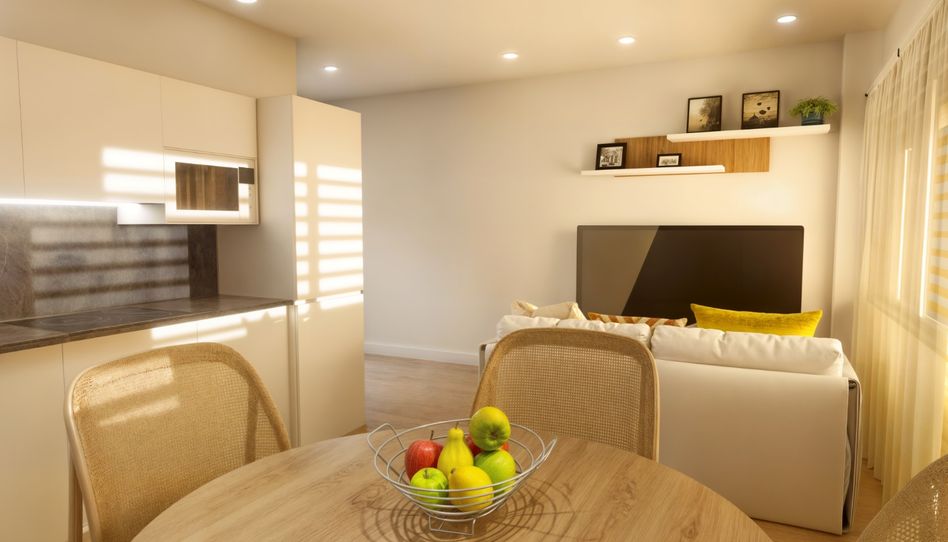 Photo 1 of Flat for sale in Carrer de Jaume Pinent, 57, Les Roquetes, Barcelona