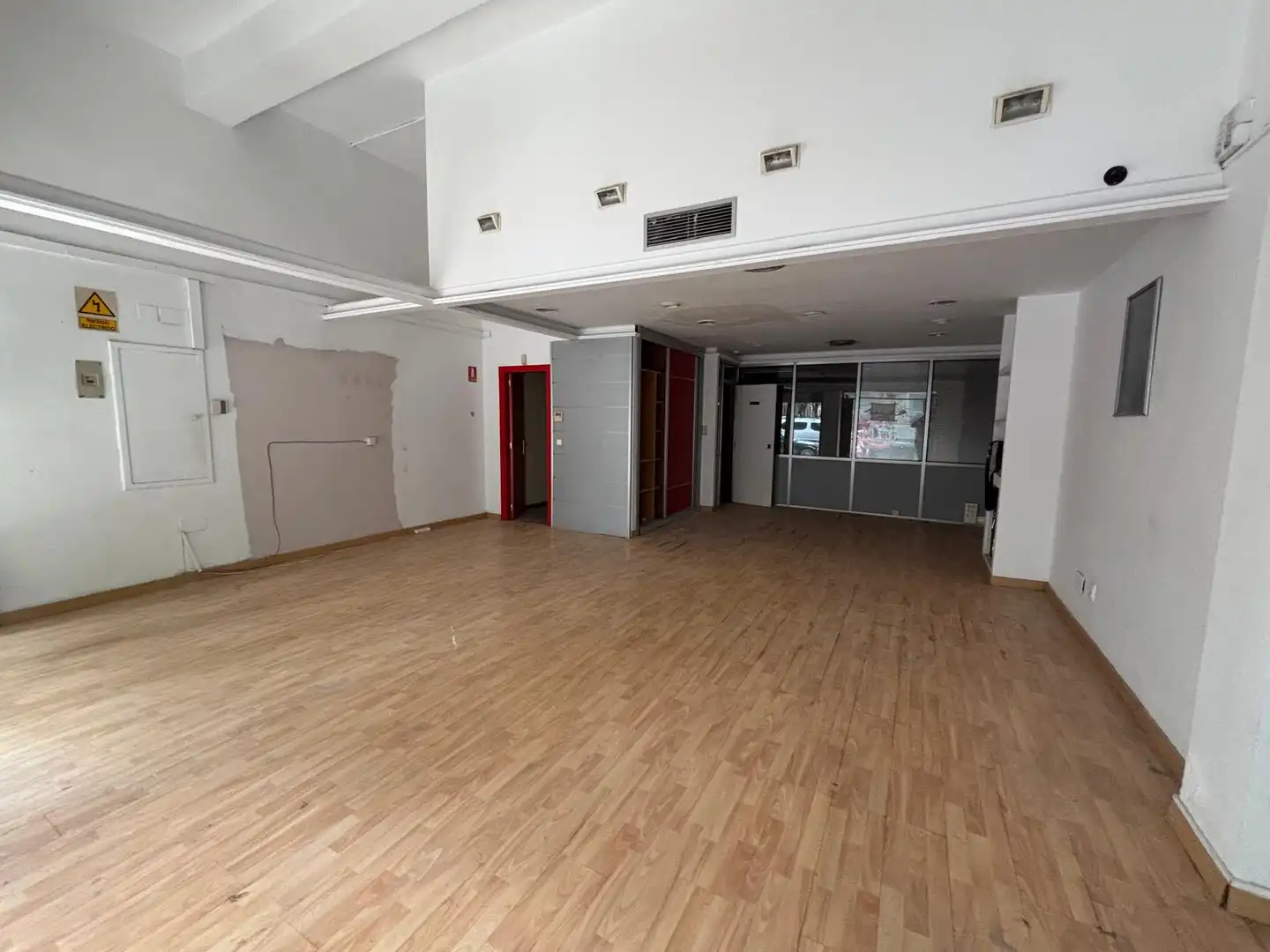 Gewerbefläche zum Verkauf in Avenida del Compromiso de Caspe 61, imagen 7