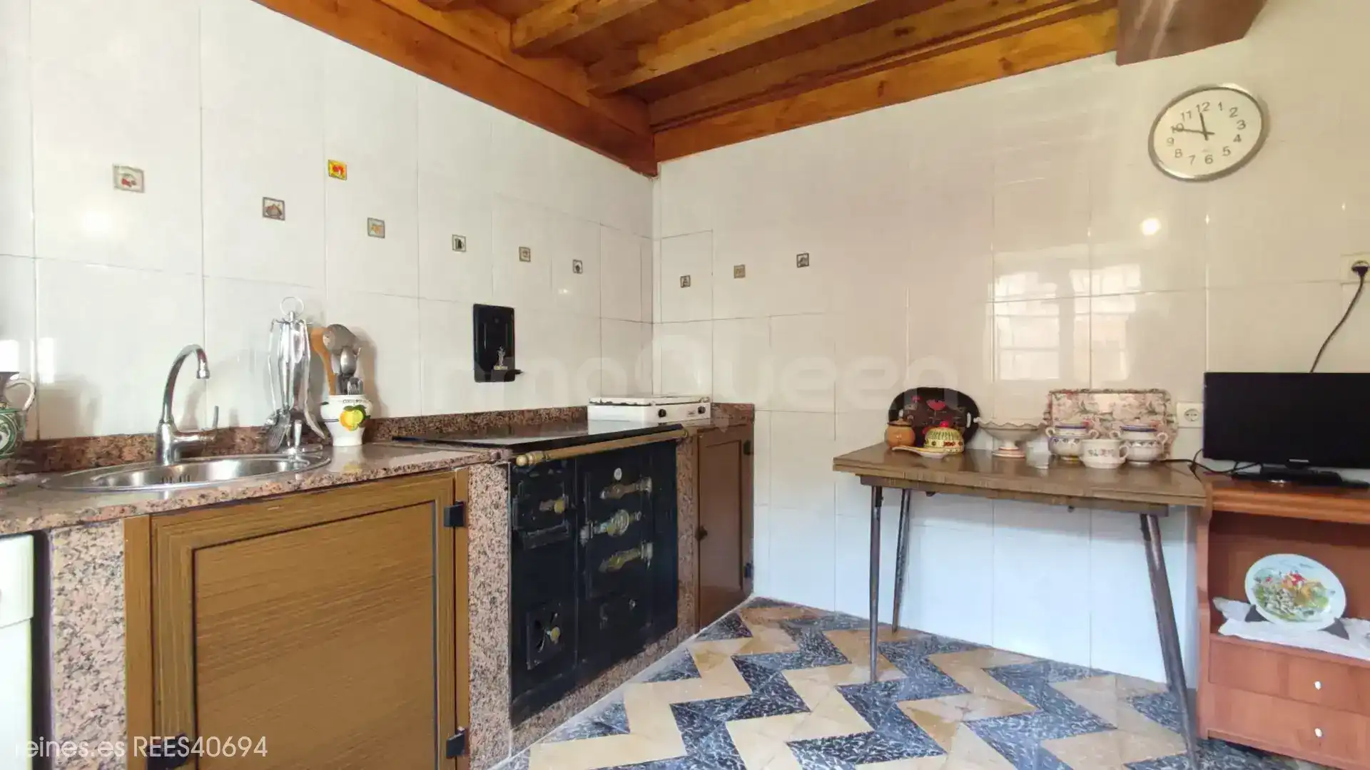 Kitchen of Houses for sale in Cabrales  with Terrace and Furnished