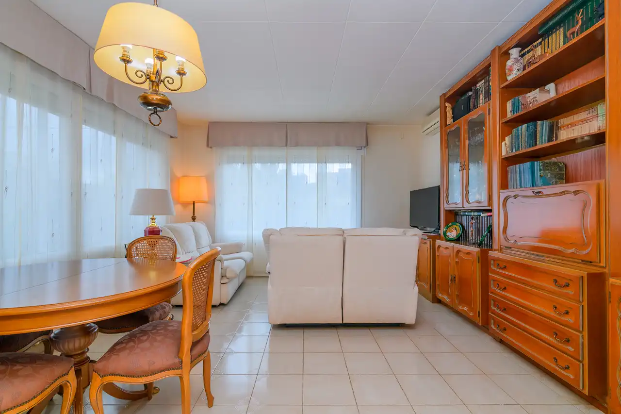 Sala d'estar de Casa o xalet en venda en Gavà amb Aire condicionat, Calefacció i Terrassa