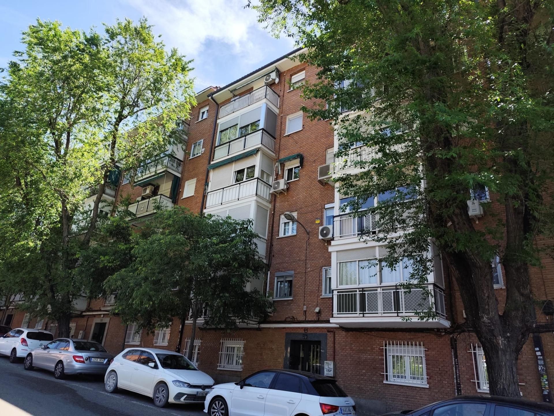 Vista exterior de Piso en venta en  Madrid Capital con Aire acondicionado y Terraza