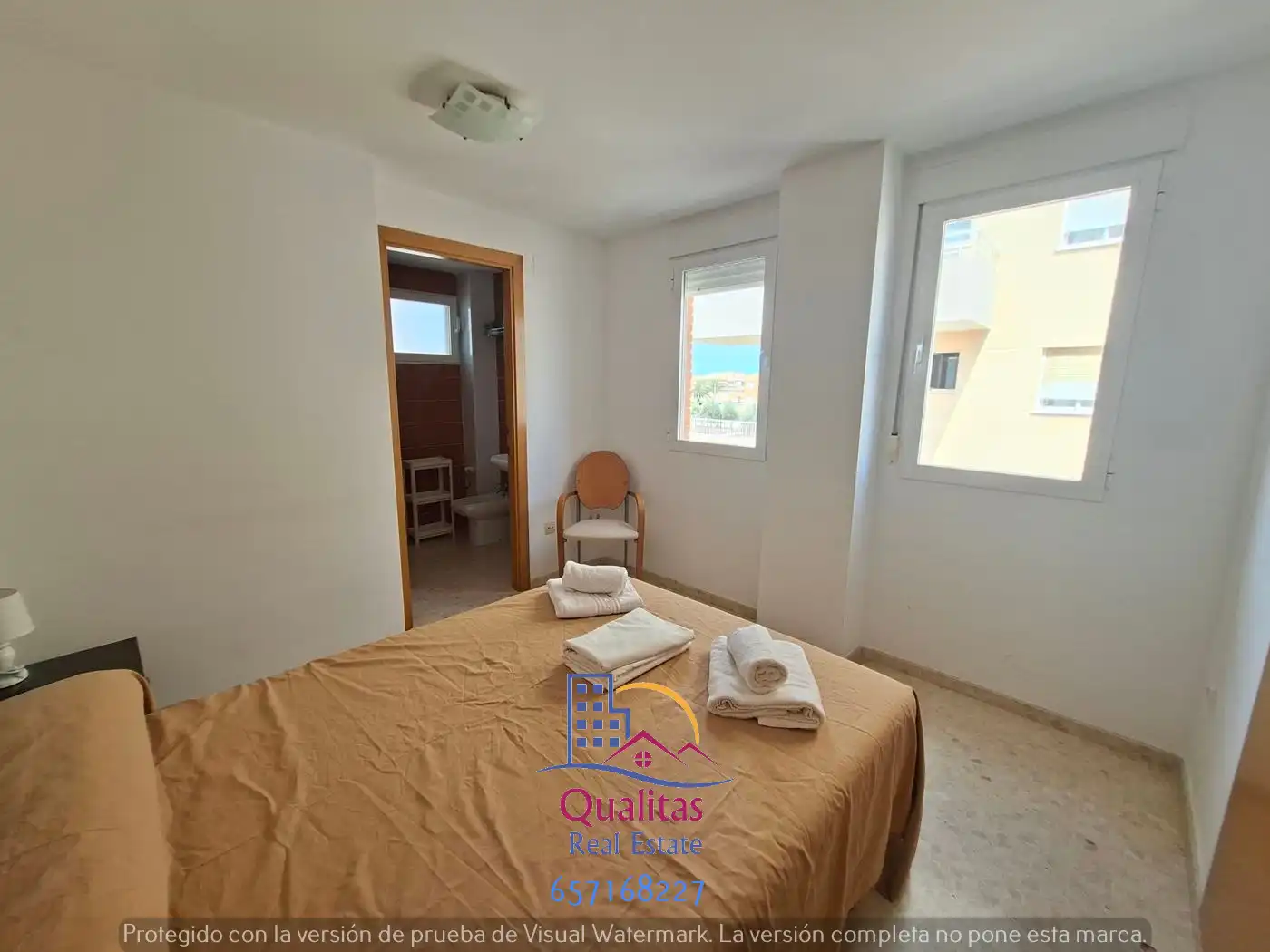 Habitación de Apartamento de alquiler en Oliva con Aire acondicionado, Calefacción y Terraza