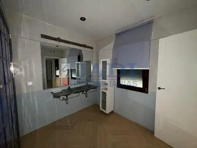 Houses for sale in Valdepeñas  with Air Conditioner, Heating and Terrace