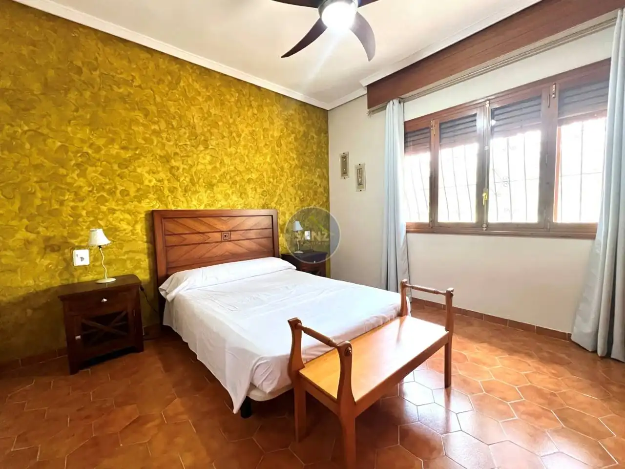 Dormitori de Casa o xalet en venda en Agullent amb Jardí privat i Piscina