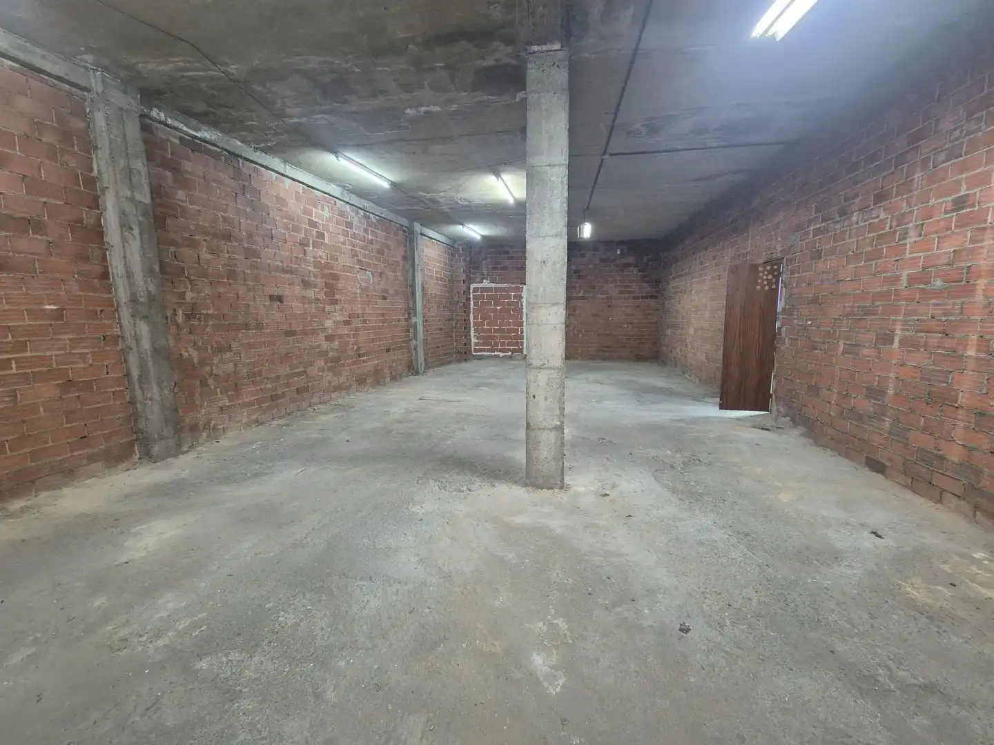 Business premises to rent in Lugones, imagen 15