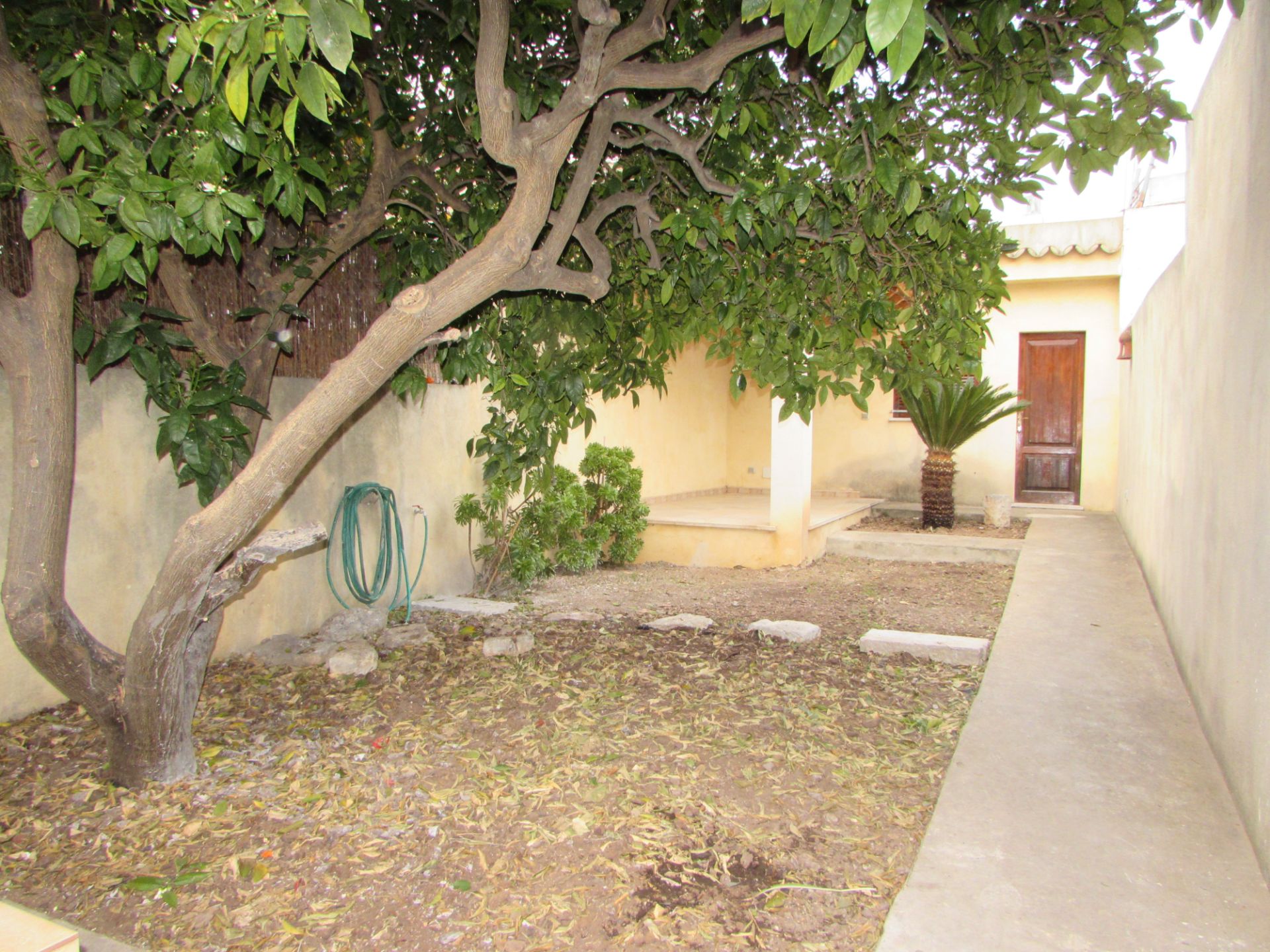 Garden of Flat to rent in Inca  with Air Conditioner, Heating and Private garden