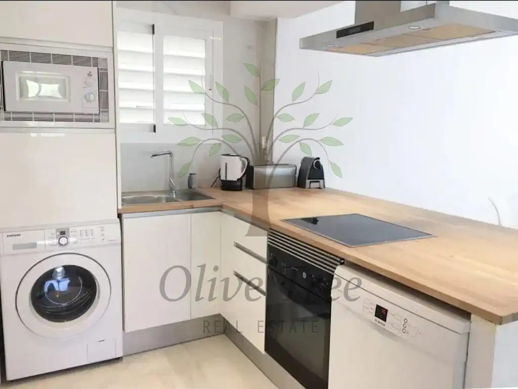 Apartament de lloguer a Carrer de sa casa vermella, Marina Botafoc - Platja de Talamanca