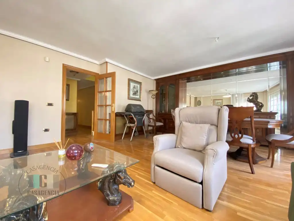 Duplexes for sale in Calle Poeta Verdaguer, Hospital - Plaza del Real