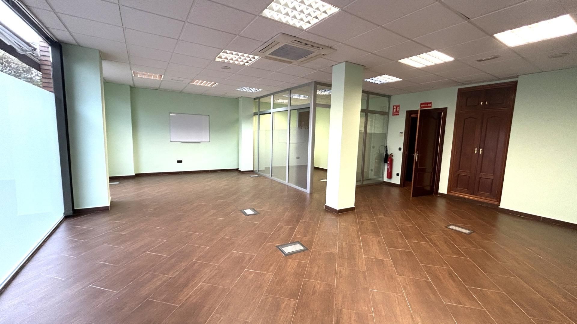 Premises to rent in Calle 3 DE ABRIL, Laguna de Duero