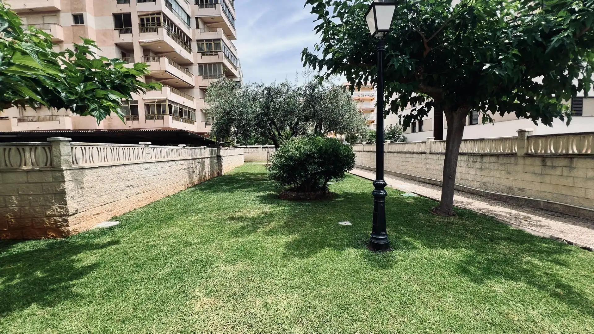 Jardí de Apartament en venda en Benicasim / Benicàssim amb Jardí privat, Terrassa i Traster