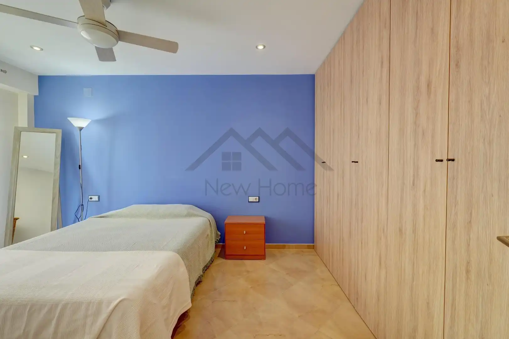 Bedroom of Flat for sale in La Pobla de Vallbona  with Air Conditioner, Heating and Balcony