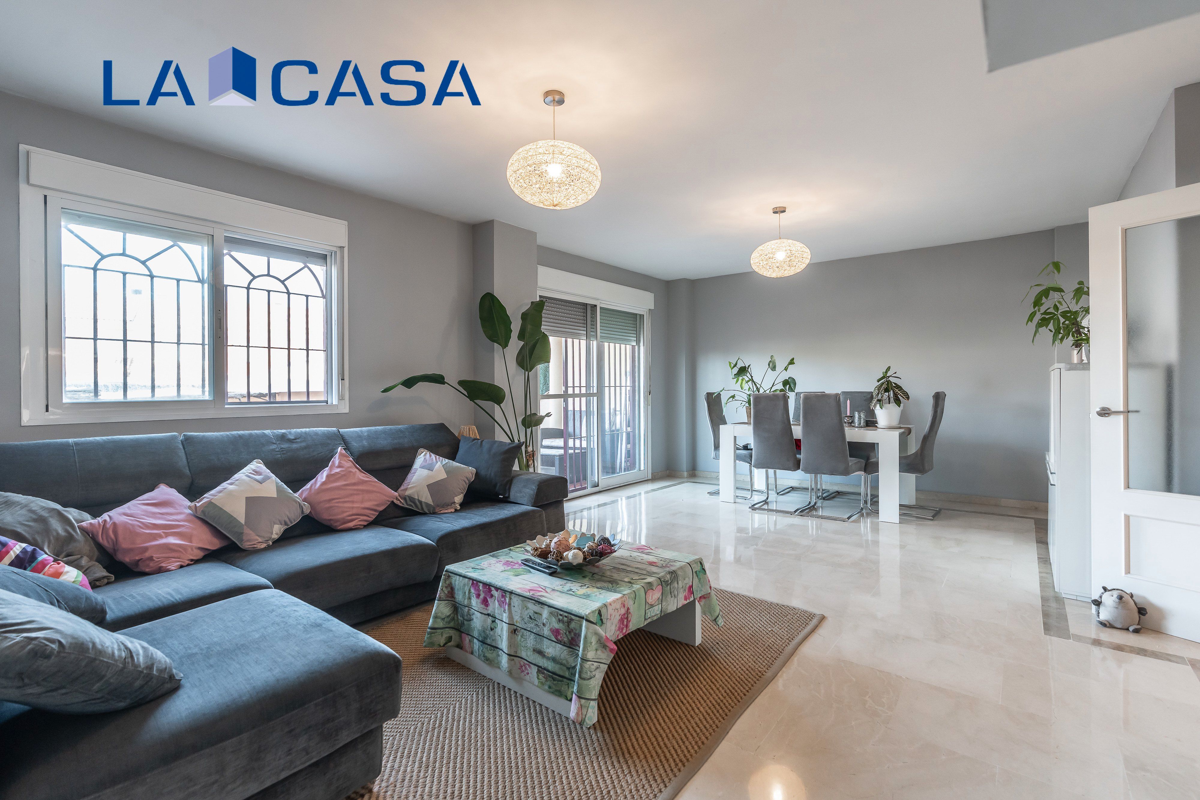 Exterior view of Single-family semi-detached for sale in Carranque  with Air Conditioner, Heating and Terrace