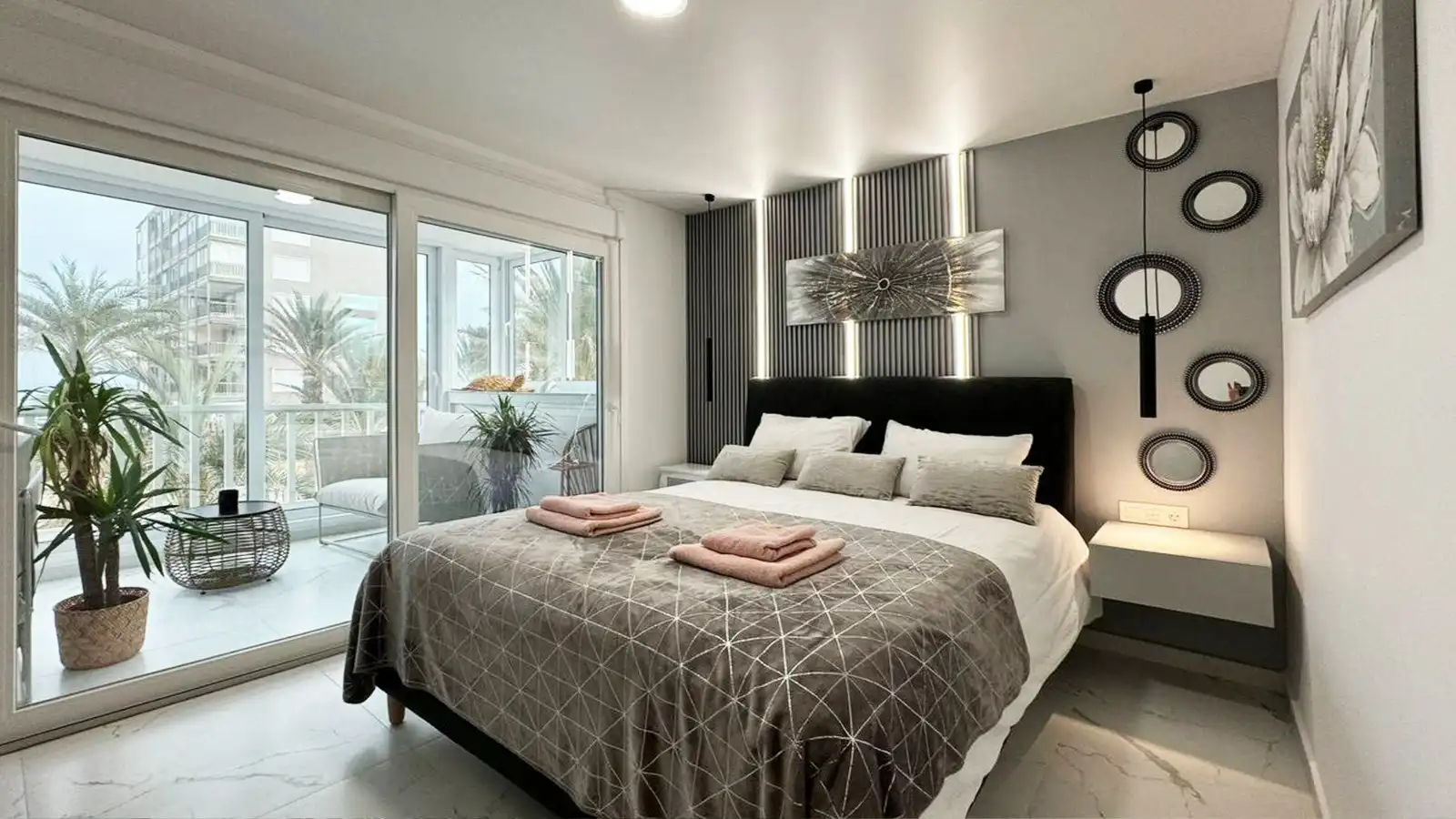 Habitación de Apartamento en venta en Elche / Elx con Aire acondicionado, Terraza y Amueblado