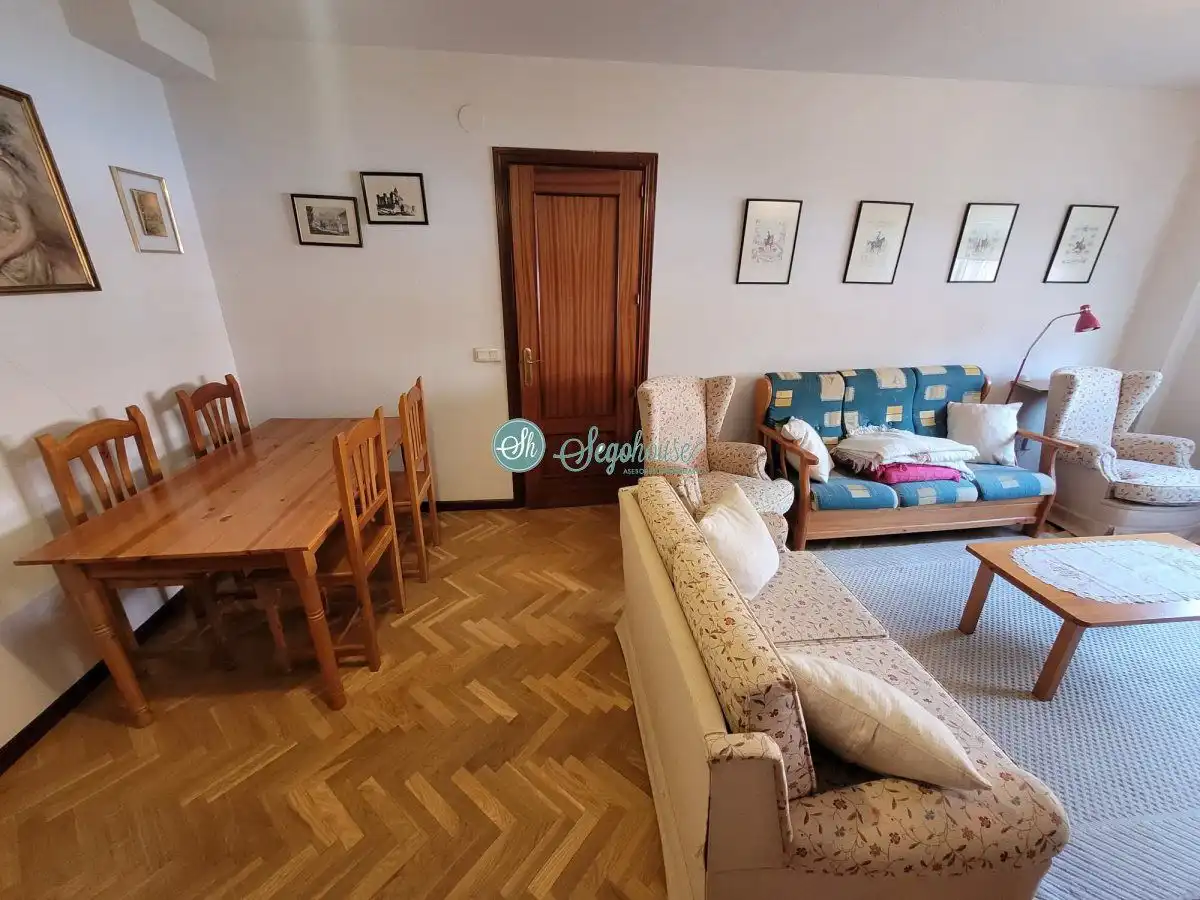 Living room of Apartments for sale in Segovia  with Heating, Parquet flooring and Terrace