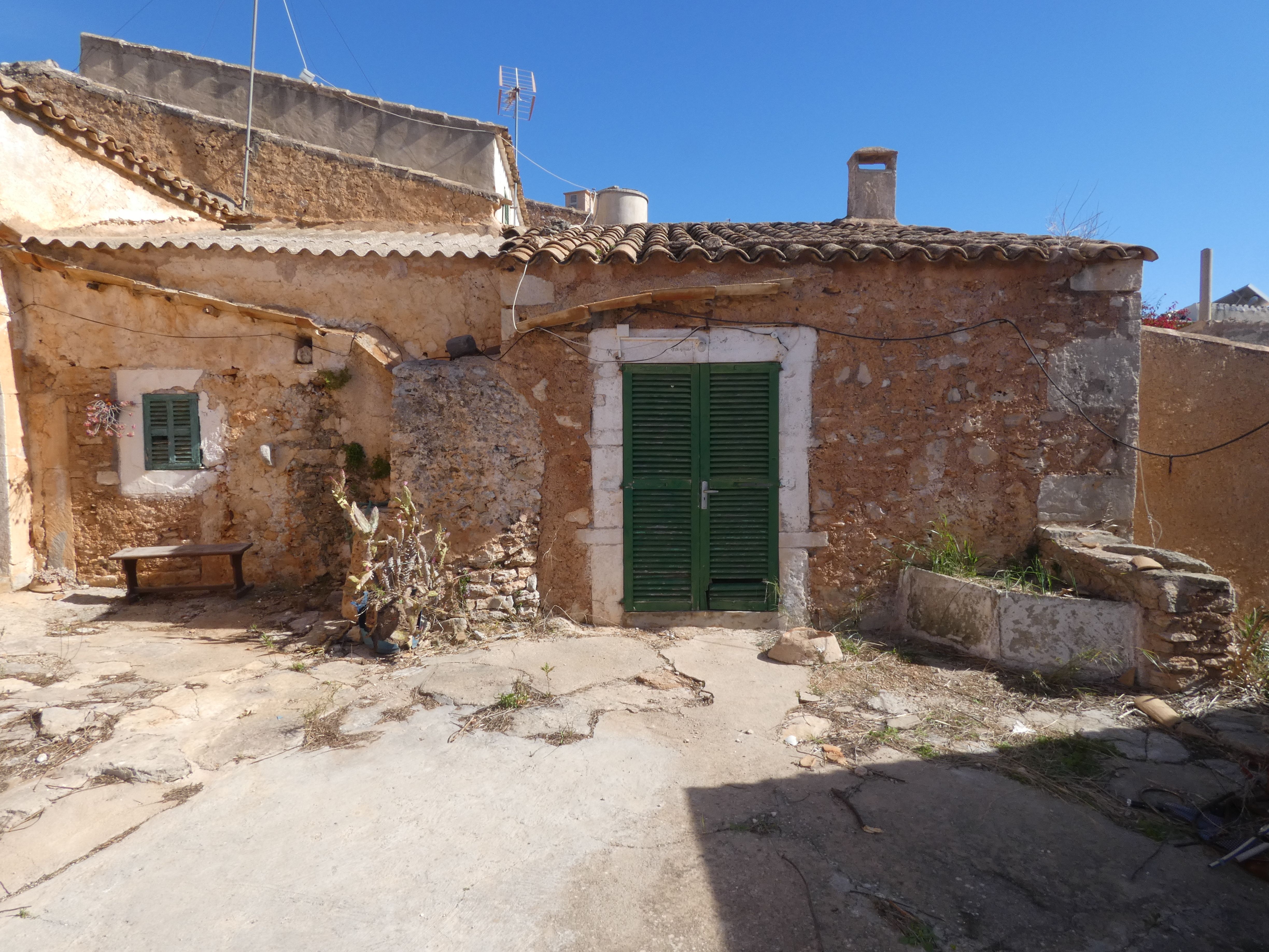 Vista exterior de Casa o xalet en venda en Santanyí amb Jardí privat i Forn