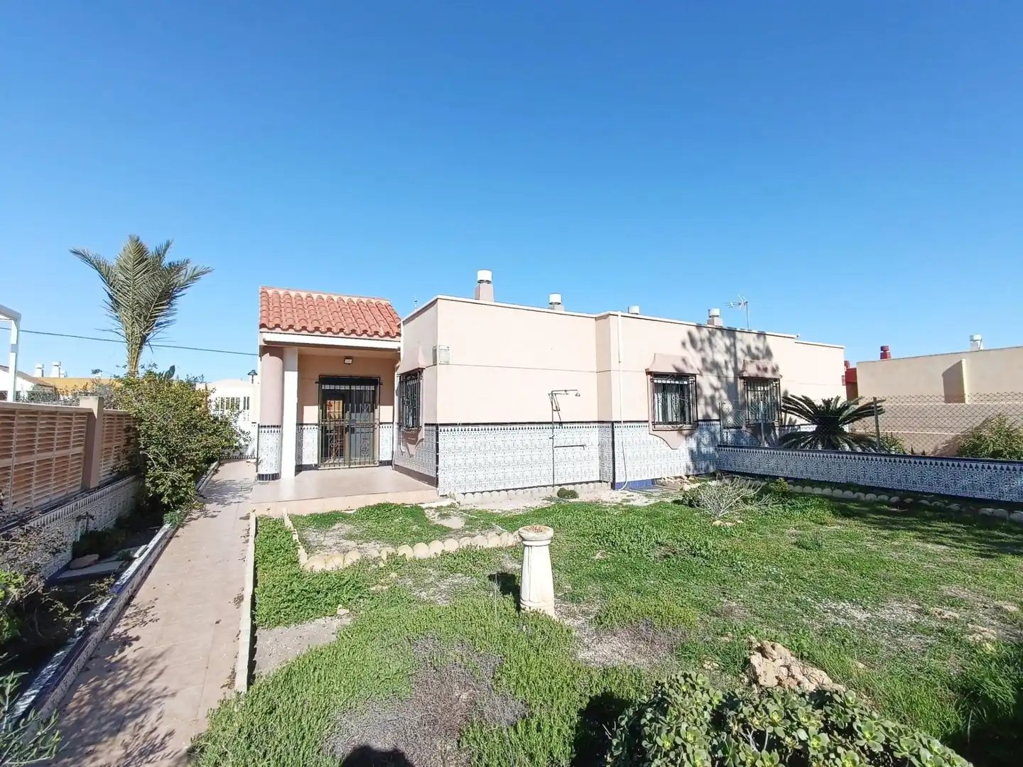 Vista exterior de Casa o chalet en venta en Cabo de Gata con Jardín privado