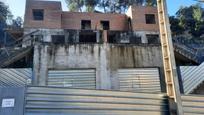 Vista exterior de Casa adosada en venda en Castellar del Vallès