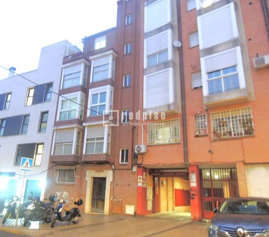 Piso en Venta en Valdeacederas