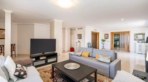 Foto 2 de Pis de lloguer a Apóstol Santiago,  Madrid Capital