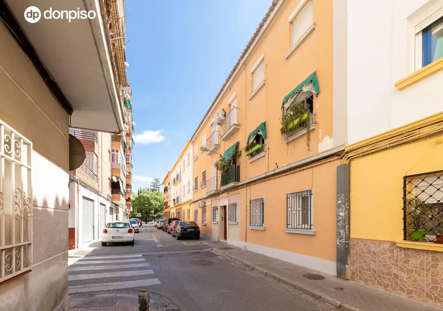 Exterior view of Flat for sale in Granada  with Balcony