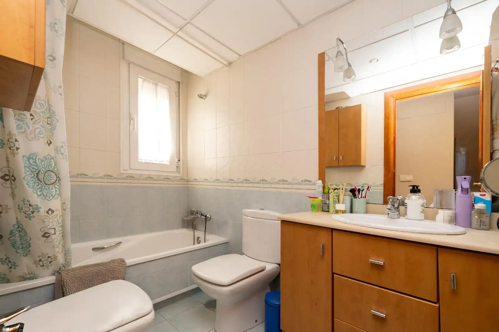 Badezimmer von Haus oder Chalet zum Verkauf in Granada mit Klimaanlage, Heizung und Terrasse