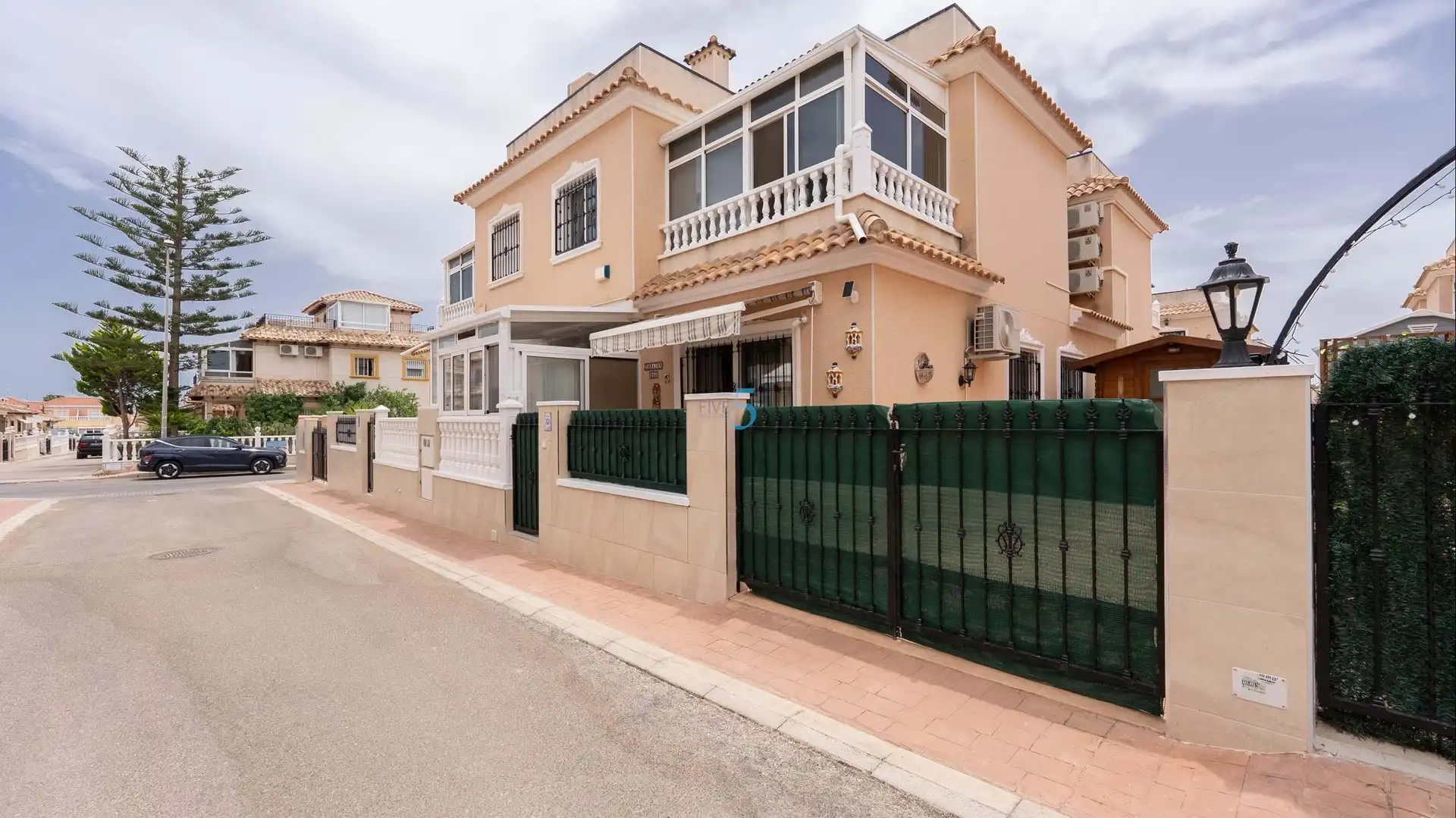 Reihenhaus mit Terrasse zum Verkauf in Orihuela Costa